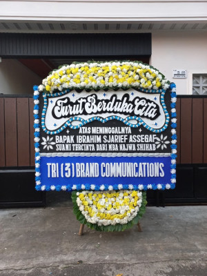 Papan Bunga Duka di Lodar El